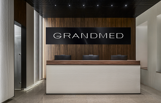 Grandmed — это клиника высшей категории, расположенная в самом центре Санкт-Петербурга. Вот уже более 20 лет мы занимаем лидирующие позиции на рынке медицинских услуг.